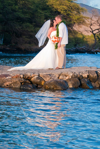 [Maui Elopement & Maui Wedding Photographer Online]-Maui Wedding Photography & Planning Studio, A Paradise Dream Wedding
